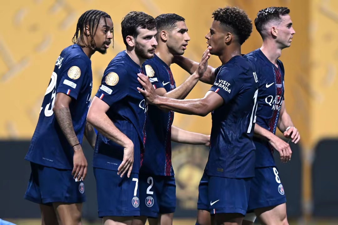 爱游戏-包含里程碑夜皇家马德里外线爆发；欧冠加时末段刷纪录；话题不断；纪律约束更严格的词条