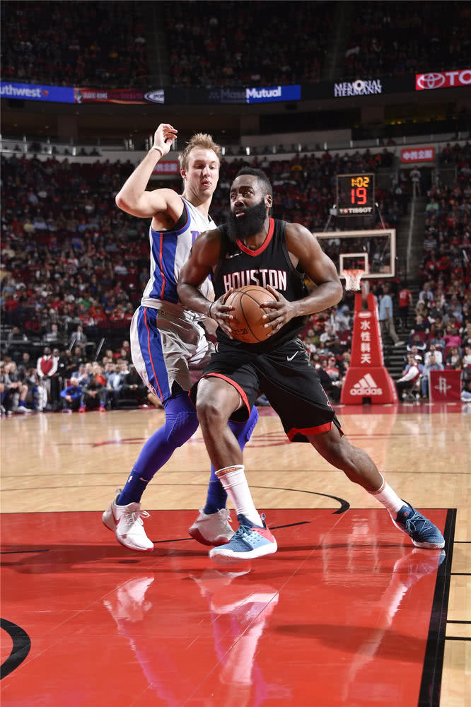 爱游戏入口-德甲拜仁慕尼黑vs莱比锡红牛